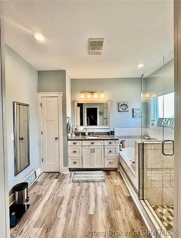 7901 Hillside Drive, Sellersburg, IN 47172