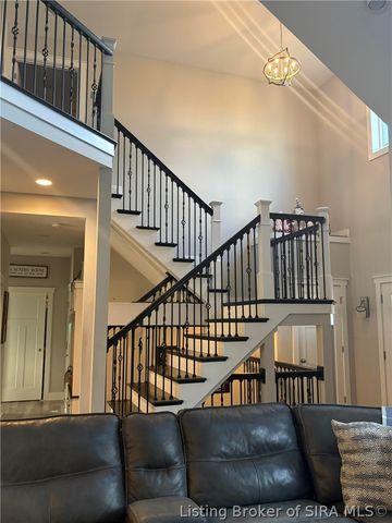 7901 Hillside Drive, Sellersburg, IN 47172