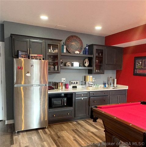 7901 Hillside Drive, Sellersburg, IN 47172