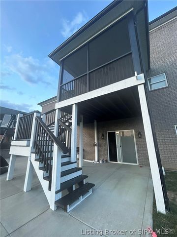7901 Hillside Drive, Sellersburg, IN 47172