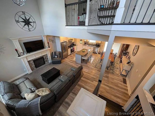 7901 Hillside Drive, Sellersburg, IN 47172