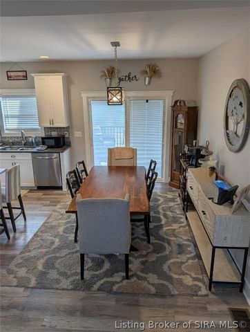 7901 Hillside Drive, Sellersburg, IN 47172