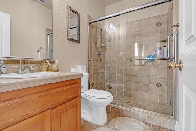 1828 Tuscan Grove Cir, Roseville, CA 95747