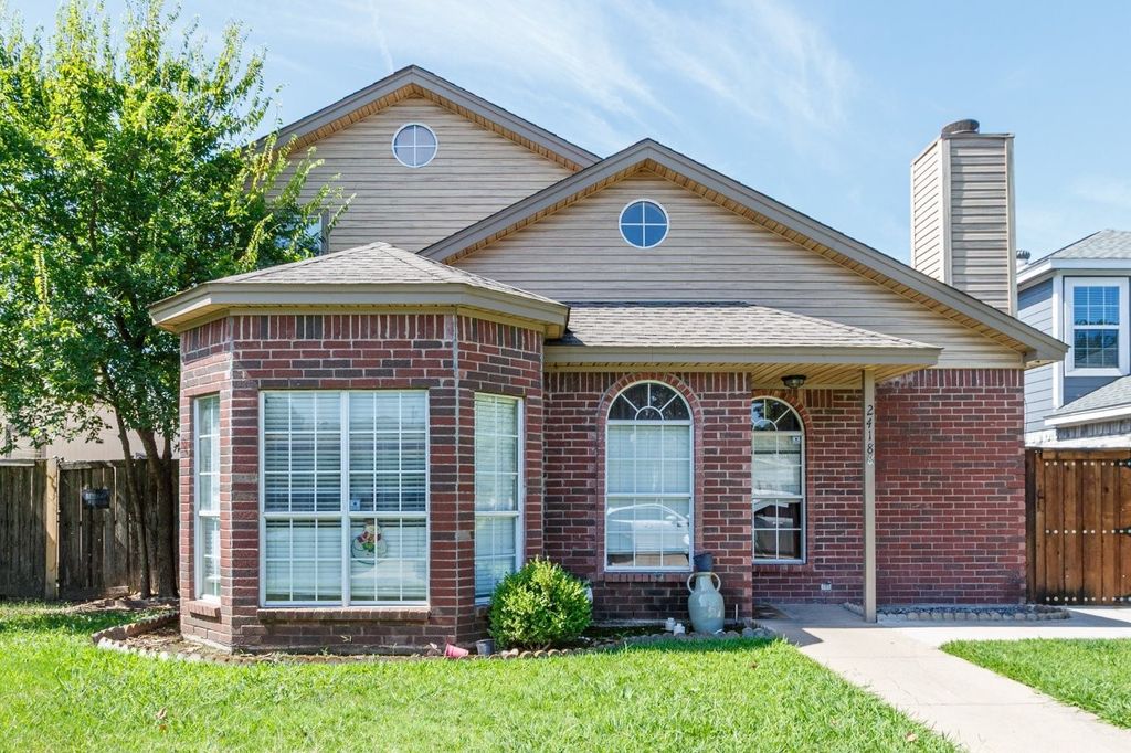 2418 Markland Street, Irving, TX 75060