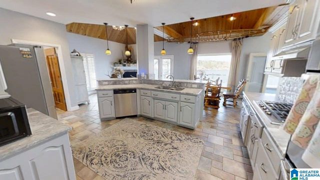 540 COUNTY ROAD 175, Crane Hill, AL 35053