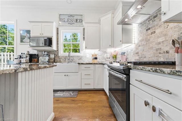 2 Gingerly Way, Greensboro, NC 27455