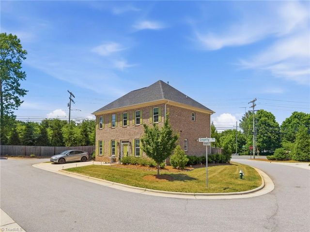 2 Gingerly Way, Greensboro, NC 27455