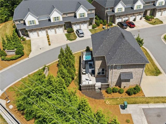 2 Gingerly Way, Greensboro, NC 27455