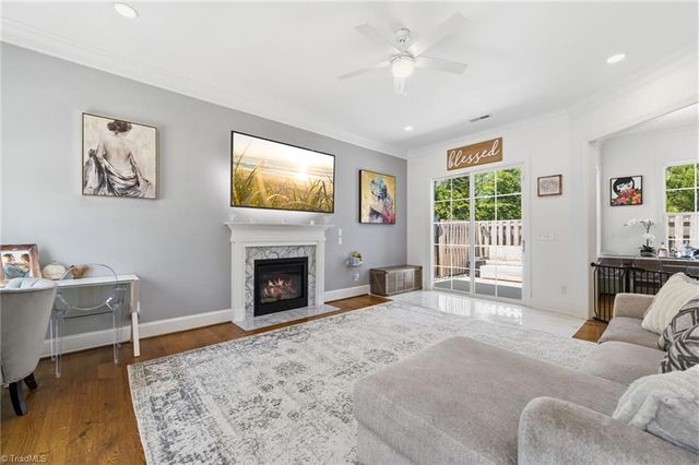 2 Gingerly Way, Greensboro, NC 27455