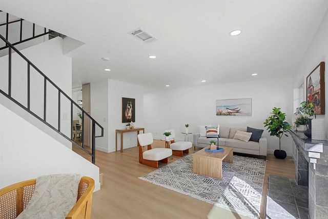 10190 Palm Glen Dr 62, Santee, CA 92071