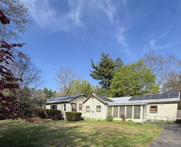 15 Hamilton Road, Hopewell Junction, NY 12533