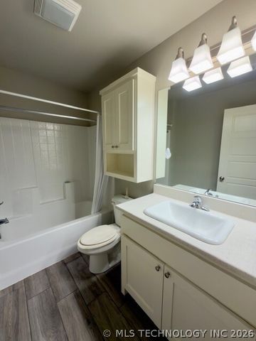 13936 S Ironwood Place, Glenpool, OK 74033