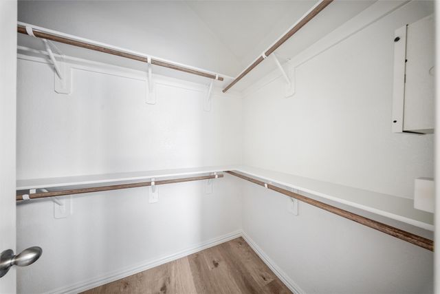 6000 Meadowglen Drive, Denton, TX 76226