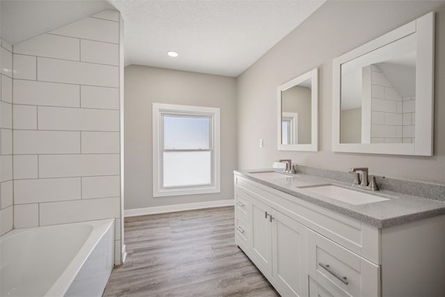 704 E Salem Avenue, Indianola, IA 50125