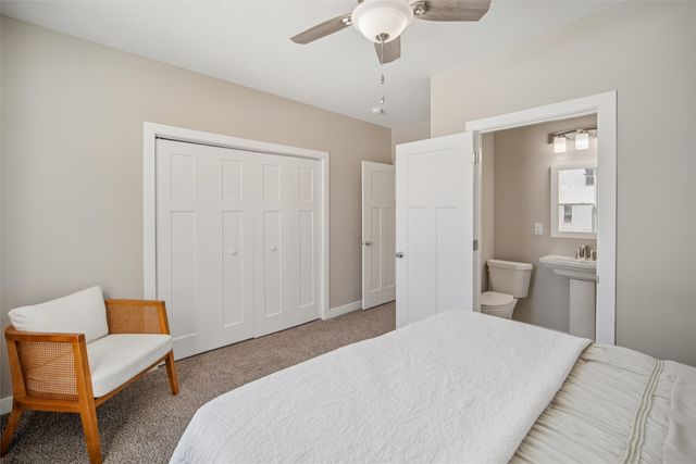 704 E Salem Avenue, Indianola, IA 50125