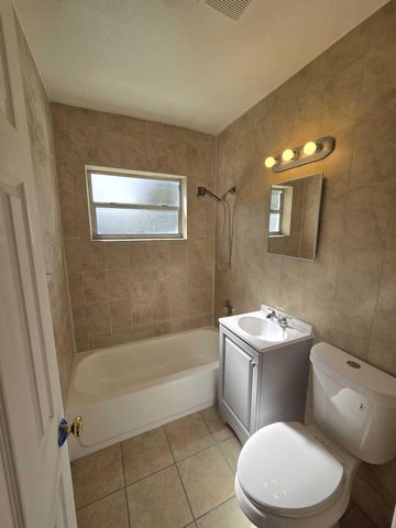 1327 SW 22nd Avenue, Fort Lauderdale, FL 33312