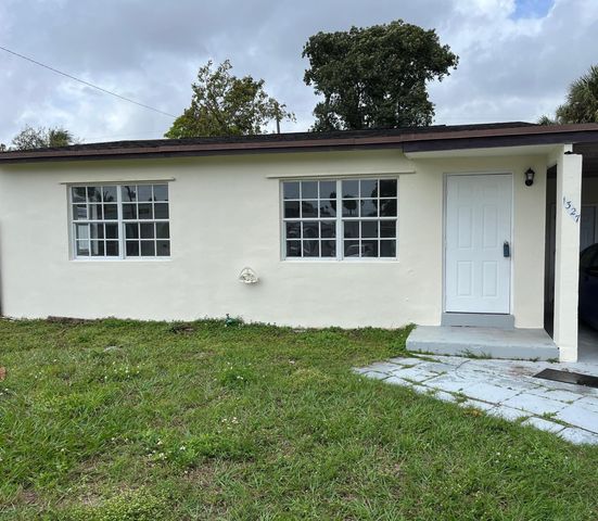 1327 SW 22nd Avenue, Fort Lauderdale, FL 33312
