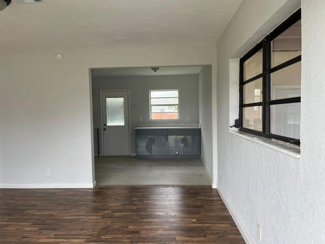 1327 SW 22nd Avenue, Fort Lauderdale, FL 33312