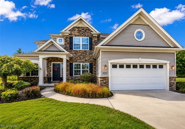 8006 Dovegate Circle, Mentor, OH 44060