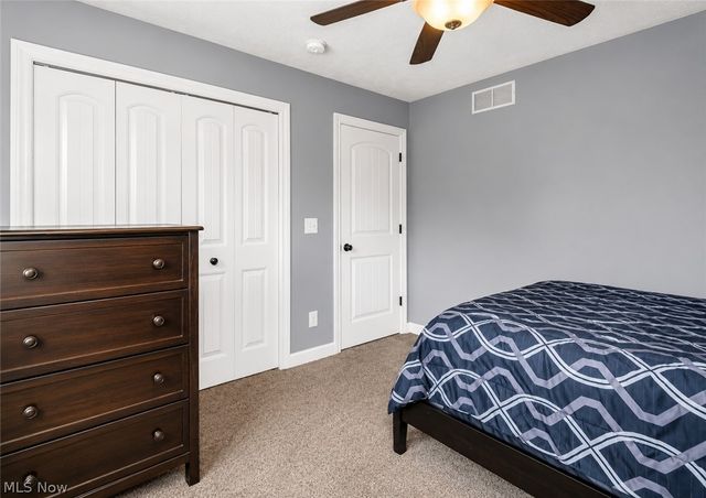 8006 Dovegate Circle, Mentor, OH 44060