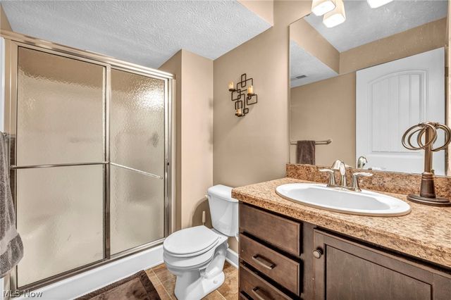 8006 Dovegate Circle, Mentor, OH 44060