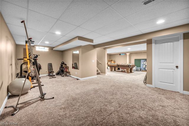 8006 Dovegate Circle, Mentor, OH 44060
