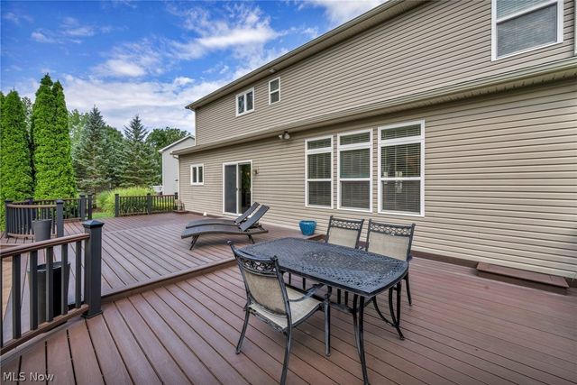 8006 Dovegate Circle, Mentor, OH 44060