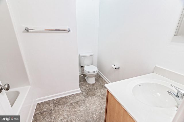 1233 PARISH AVE, Claymont, DE 19703