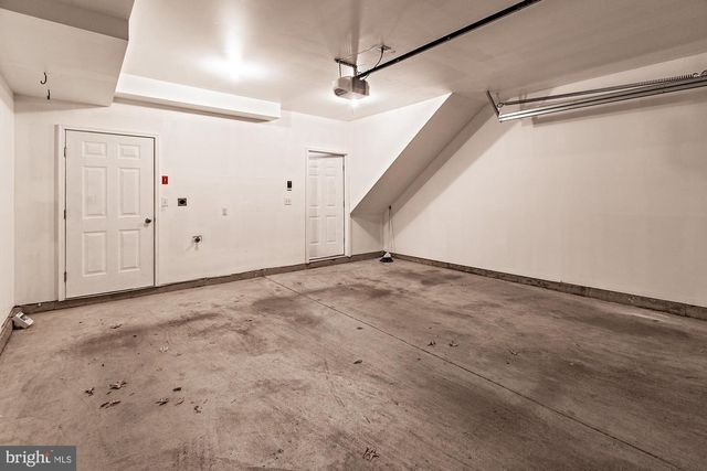 1233 PARISH AVE, Claymont, DE 19703