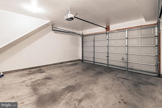 1233 PARISH AVE, Claymont, DE 19703