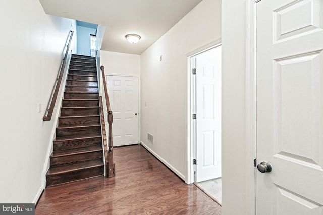 1233 PARISH AVE, Claymont, DE 19703