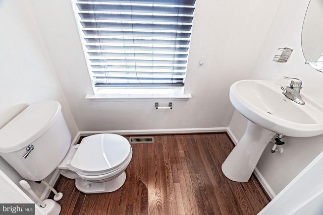 1233 PARISH AVE, Claymont, DE 19703