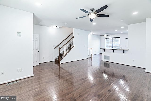 1233 PARISH AVE, Claymont, DE 19703