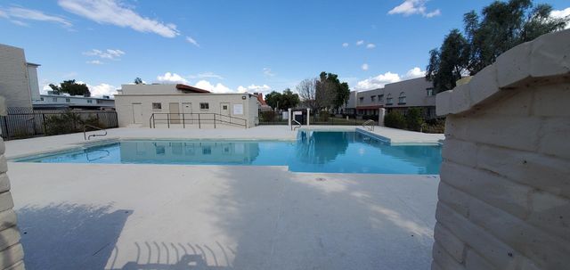 6825 E Osborn Road Unit D, Scottsdale, AZ 85251