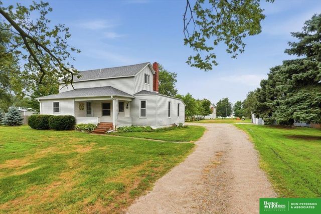 401 W Cloverly Road, Fremont, NE 68025