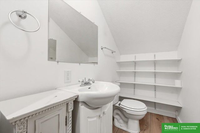 401 W Cloverly Road, Fremont, NE 68025