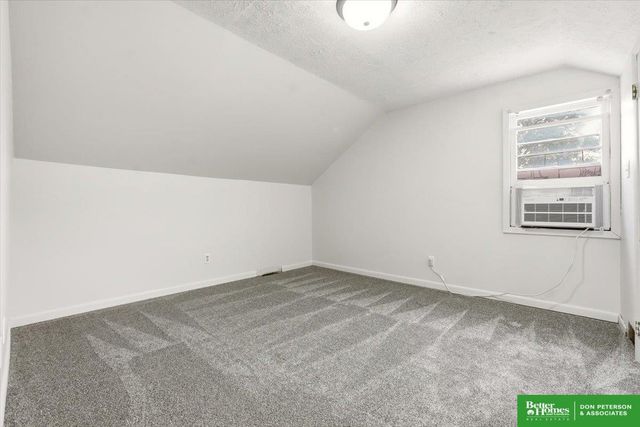 401 W Cloverly Road, Fremont, NE 68025