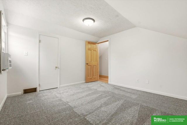 401 W Cloverly Road, Fremont, NE 68025