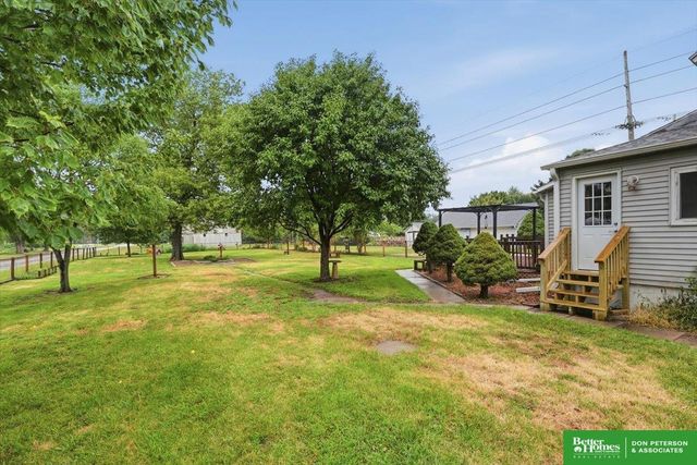 401 W Cloverly Road, Fremont, NE 68025
