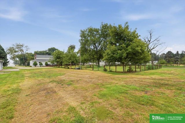 401 W Cloverly Road, Fremont, NE 68025