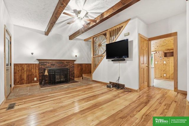 401 W Cloverly Road, Fremont, NE 68025