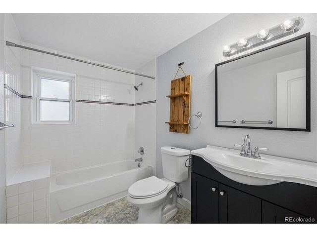 12869 W 68th Ave, Arvada, CO 80004