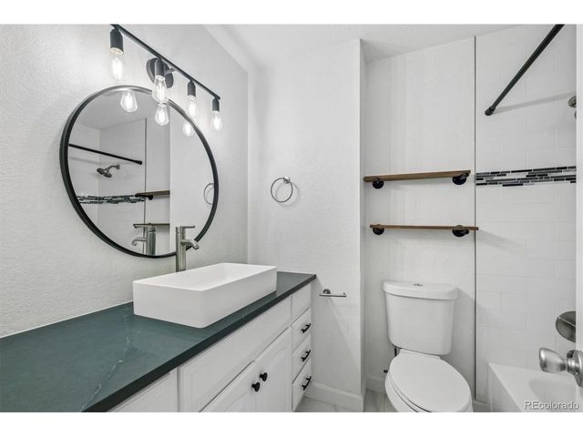 12869 W 68th Ave, Arvada, CO 80004