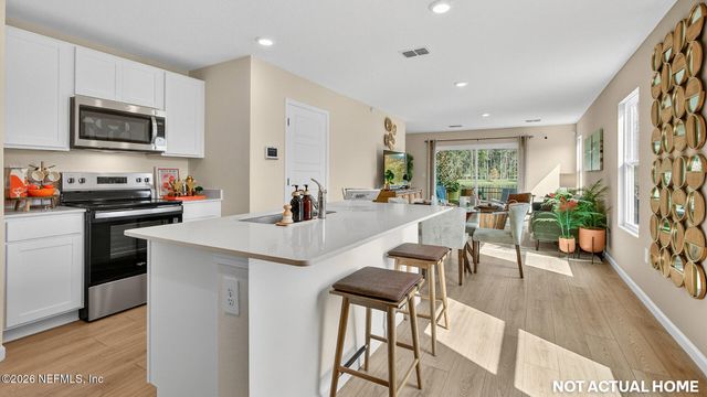 5904 VICTORIA CREEK Lane, Jacksonville, FL 32219