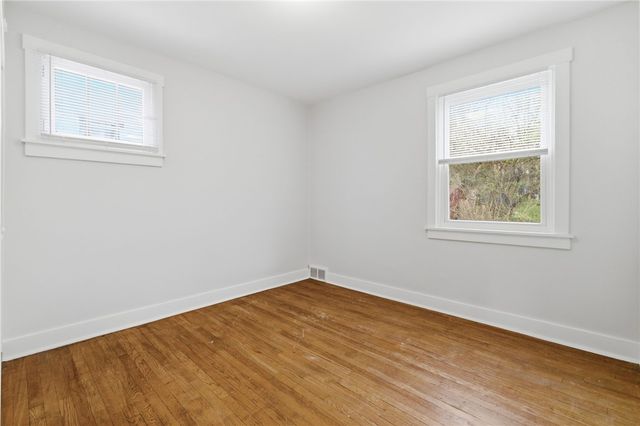 2721 Pyramid Ave, Brentwood, PA 15227