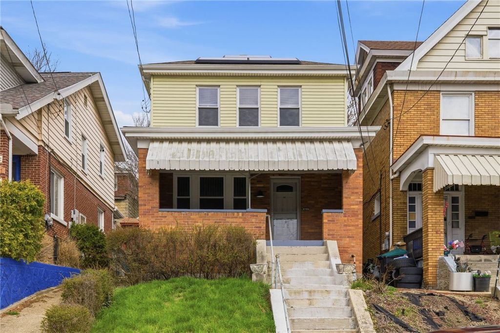 2721 Pyramid Ave, Brentwood, PA 15227