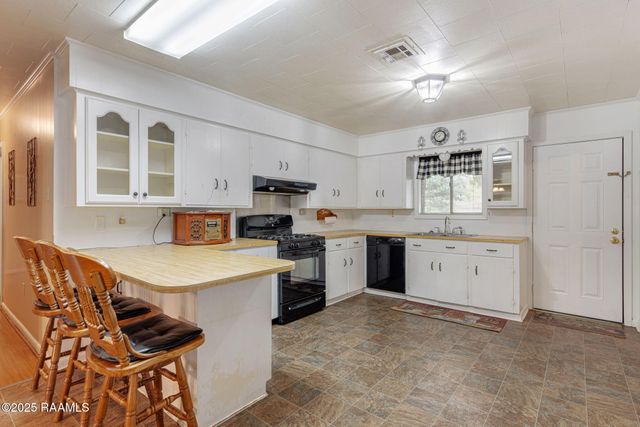 314 Demoncherveaux Boulevard, Ville Platte, LA 70586