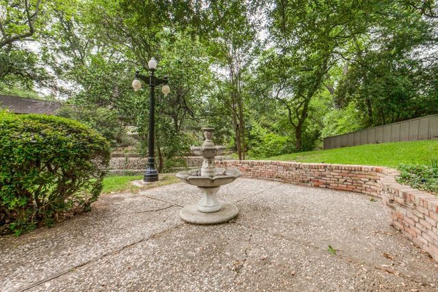 7026 Dartbrook Drive, Dallas, TX 75254