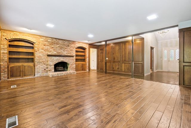 7026 Dartbrook Drive, Dallas, TX 75254