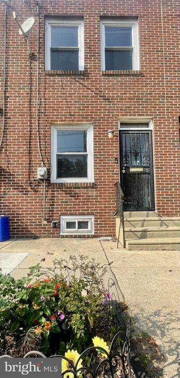 1523 W THOMPSON ST, Philadelphia, PA 19121